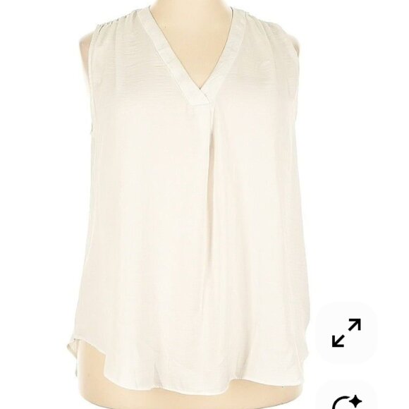 H&M White V-neck Satin Top size Small - Picture 1 of 2
